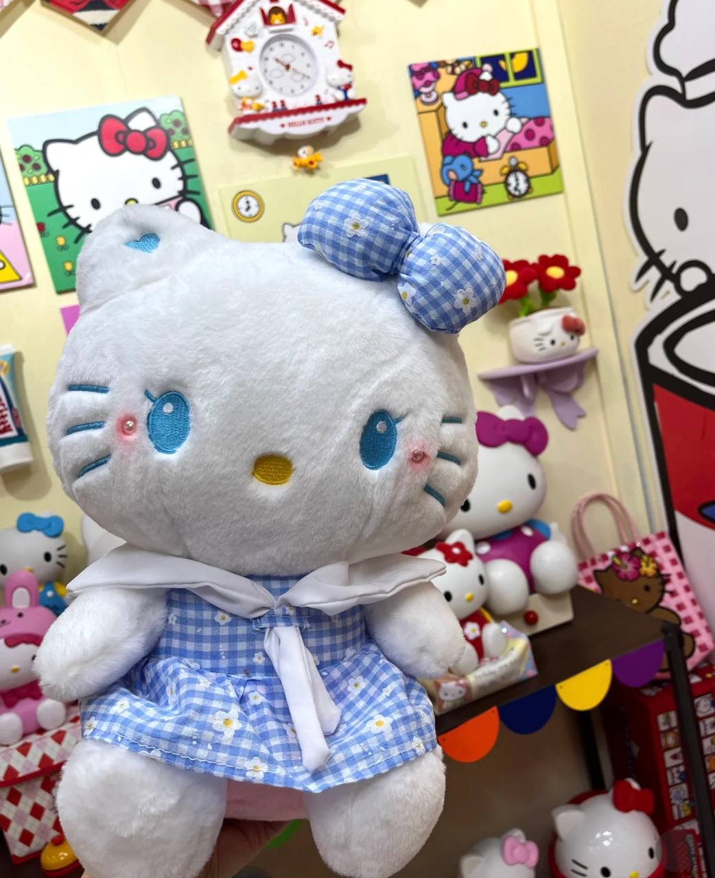 BT | Kitty 42cm
