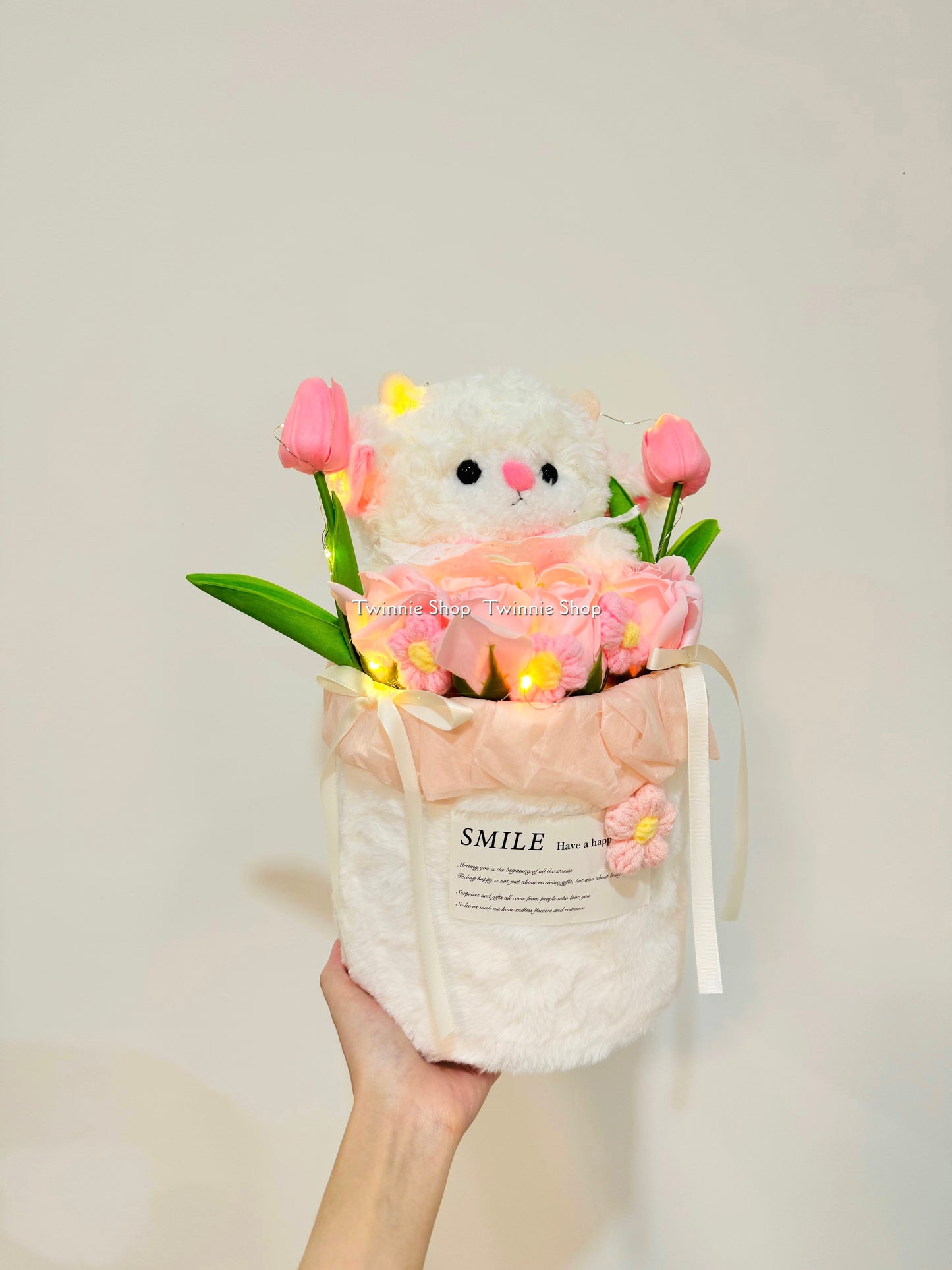 FW | Sheep rose bucket