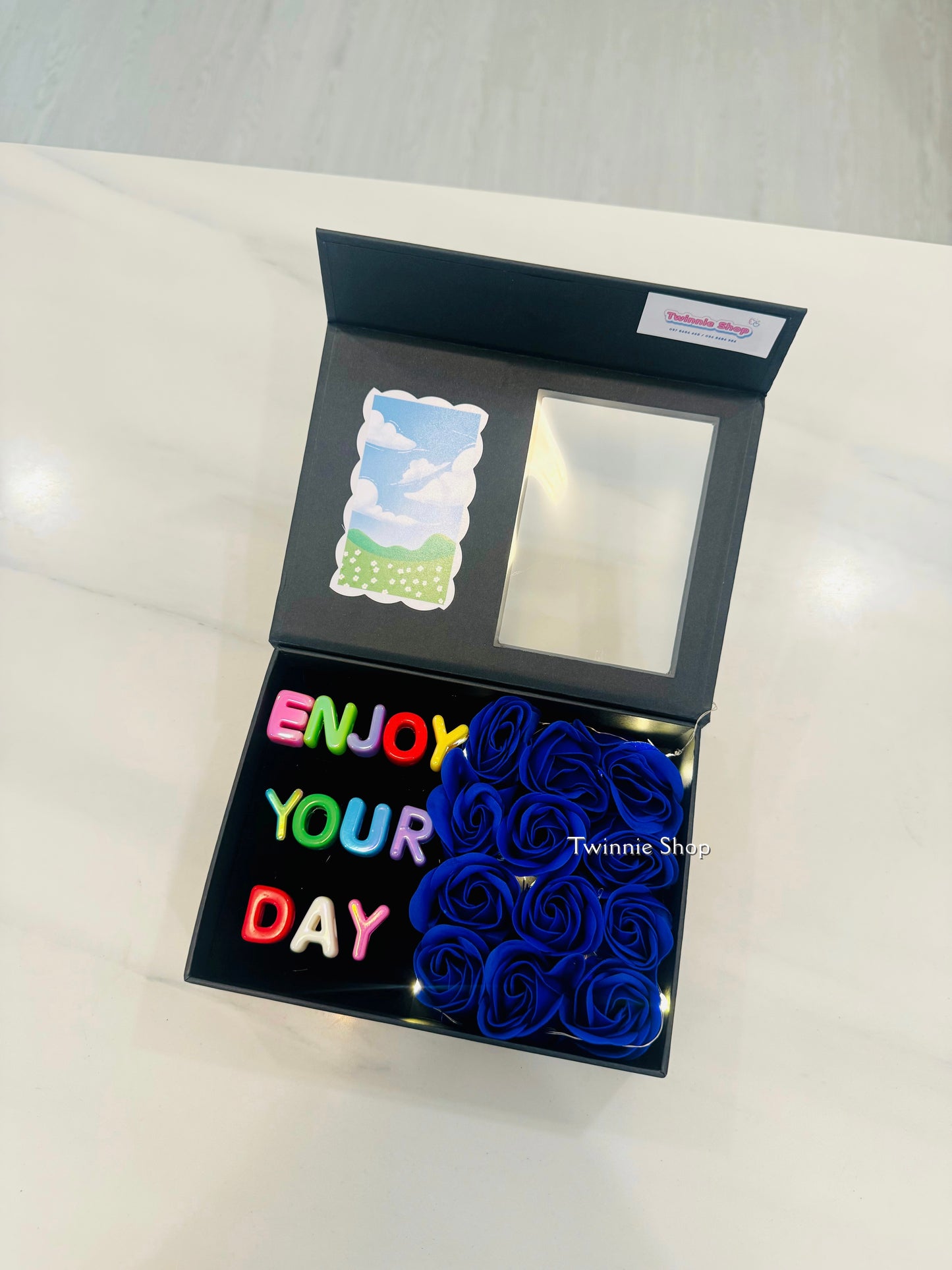 FWB | Blue rose photo name box