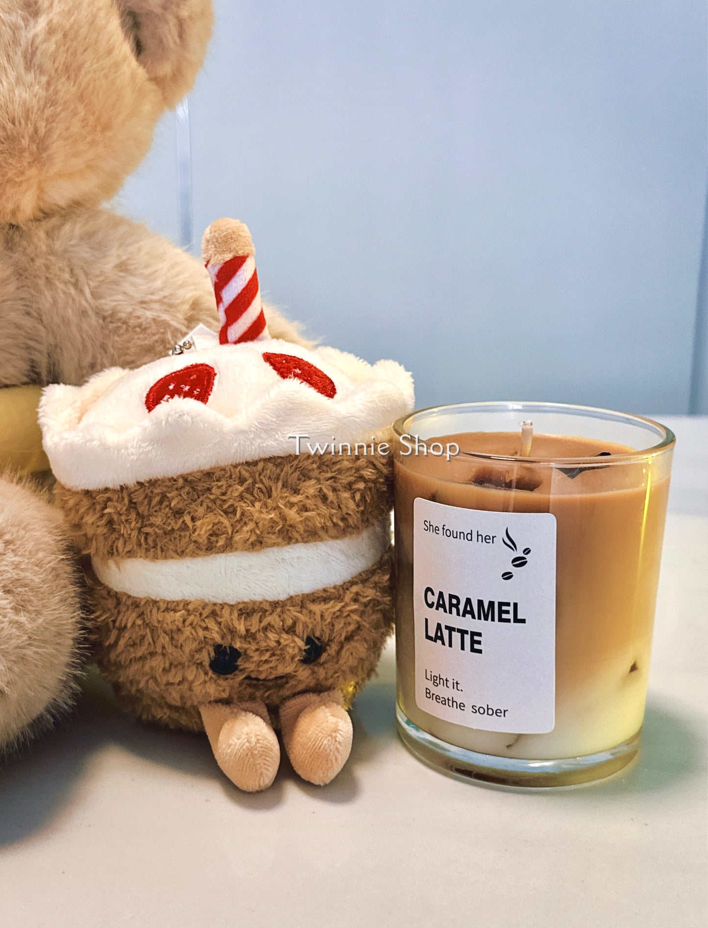 CD | Cake keychain candle set
