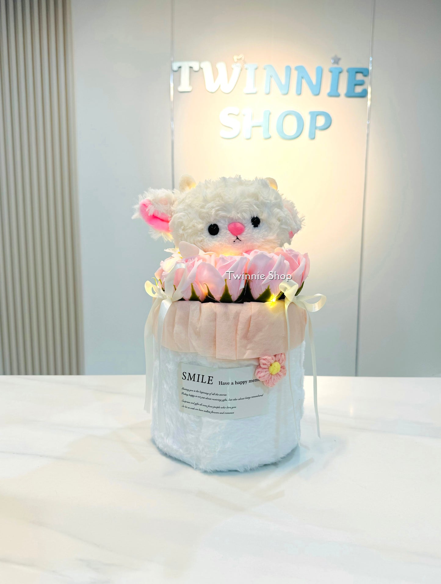 FW | Sheep rose bucket