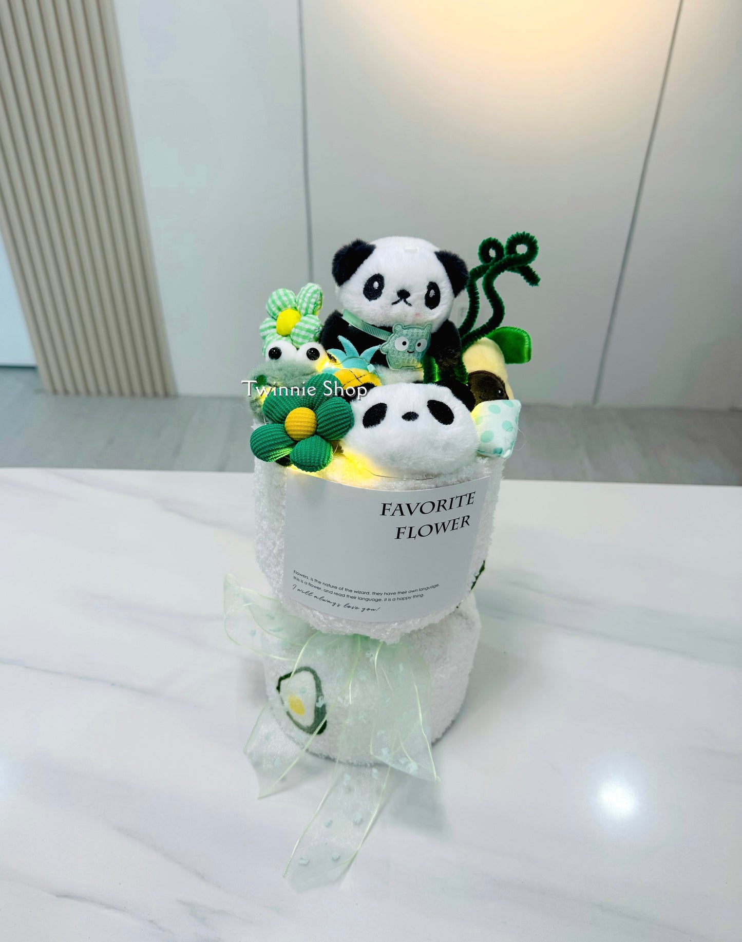 FW | White panda flower bunch