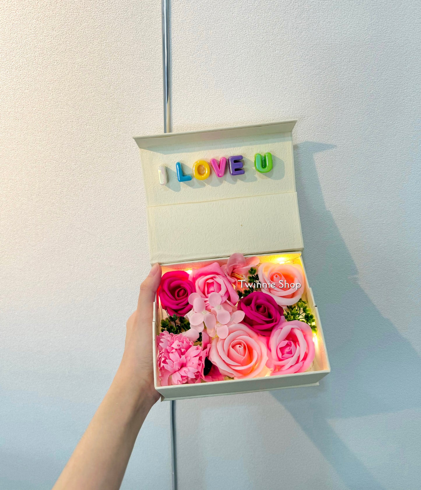 FWB | Pink rose name photo box
