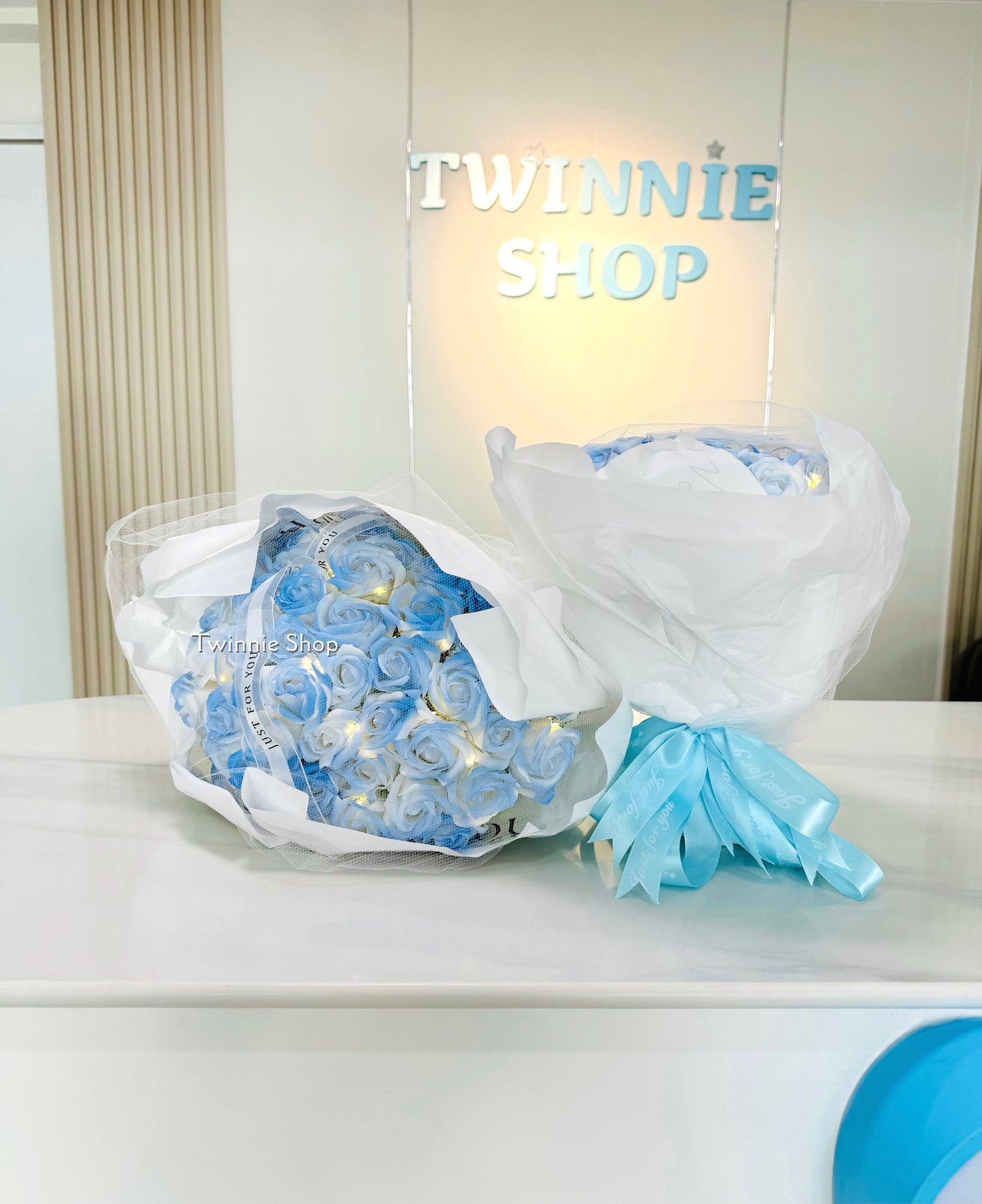 FW | Blue rose flower bunch