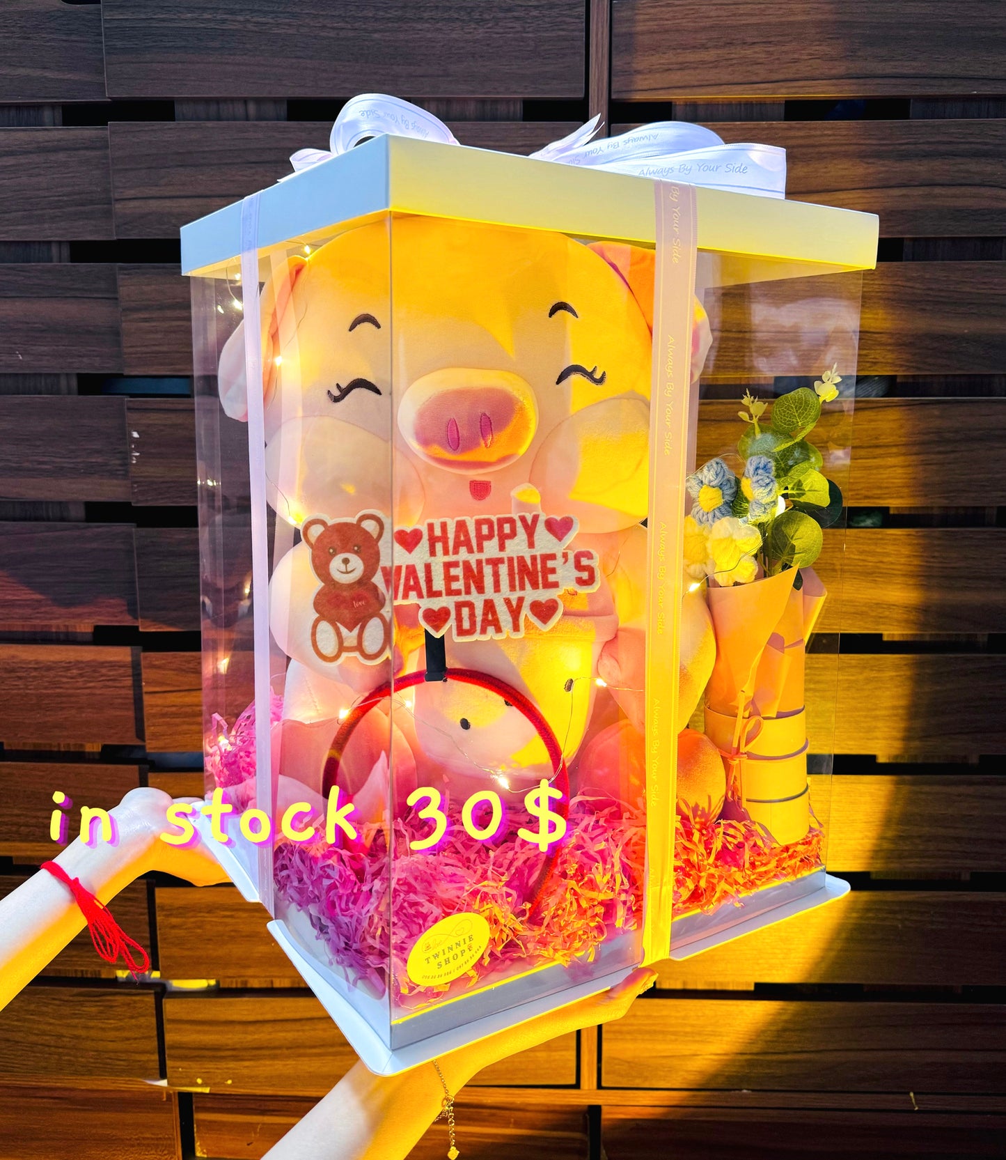 VLT | Queen pig valentine set