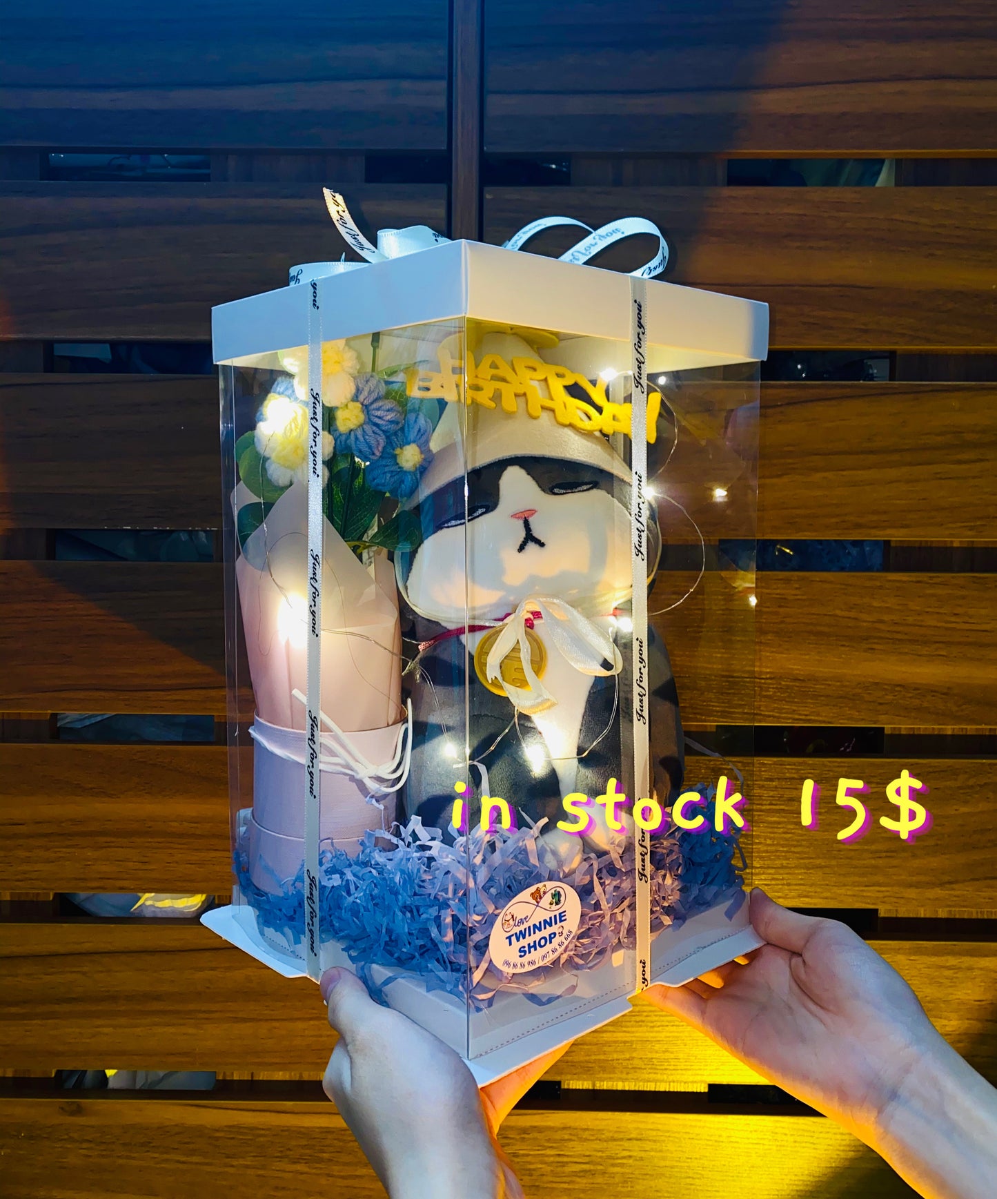 BD16 | Moody cat full birthday box