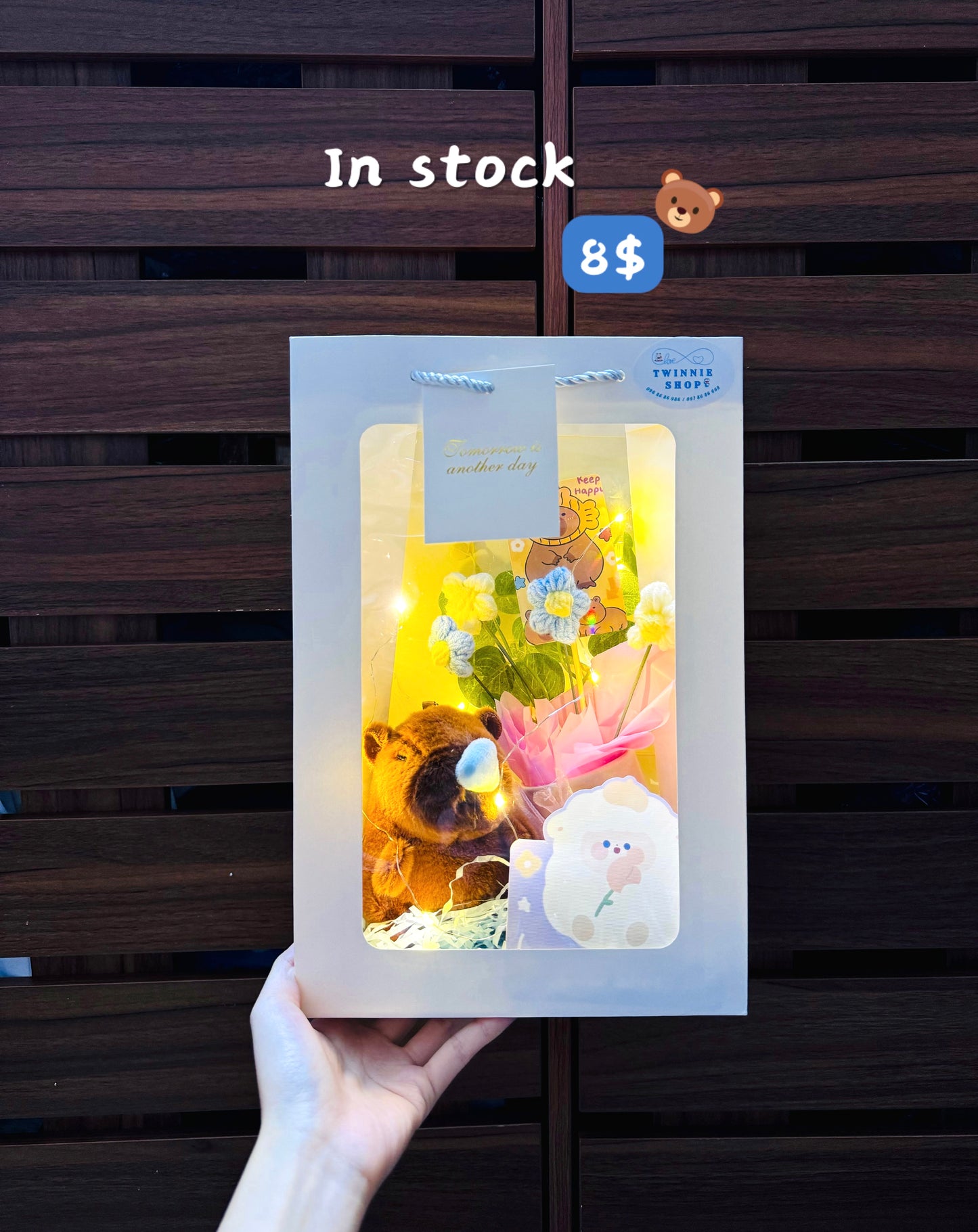 KCB | Capybara flower gift bag