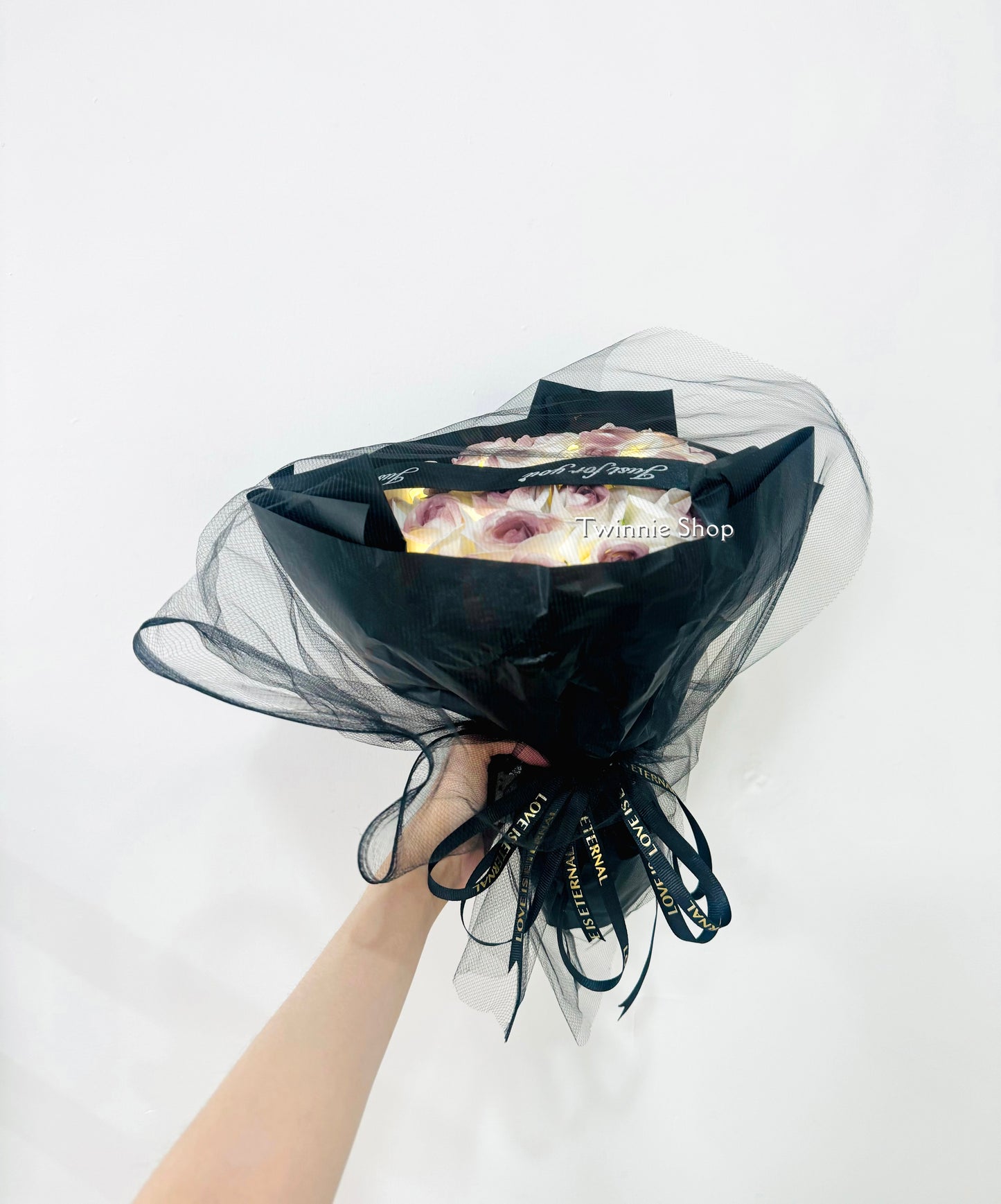 FW | Purple black rose bunch
