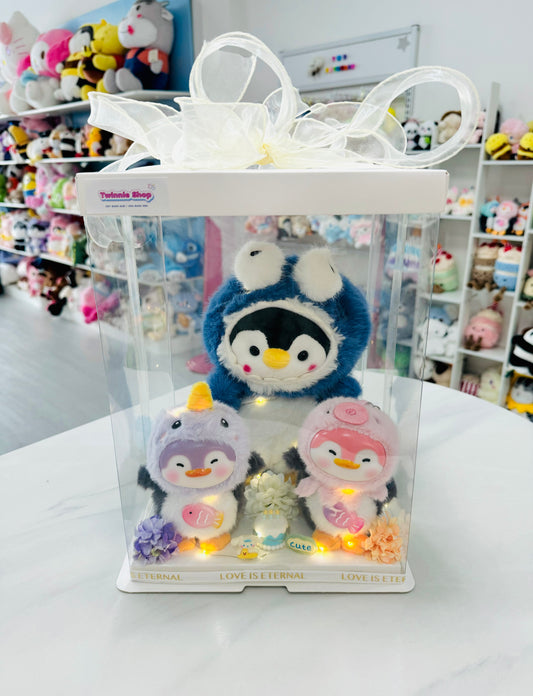 FML | Penguin family set