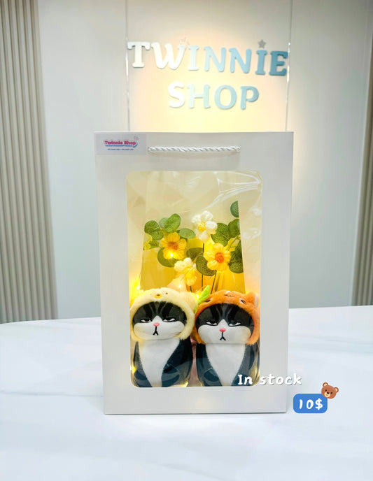 KCB | Moody cat couple set