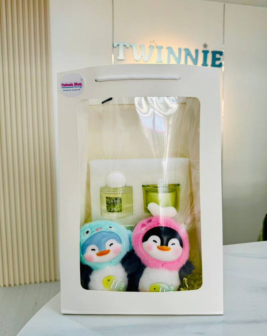 CD | Candle Penguin keychain set