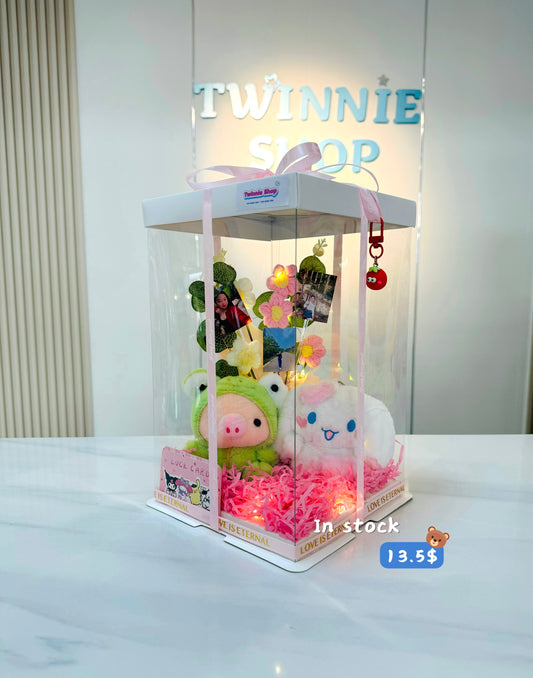 KCB | Keychain couple photo flower box