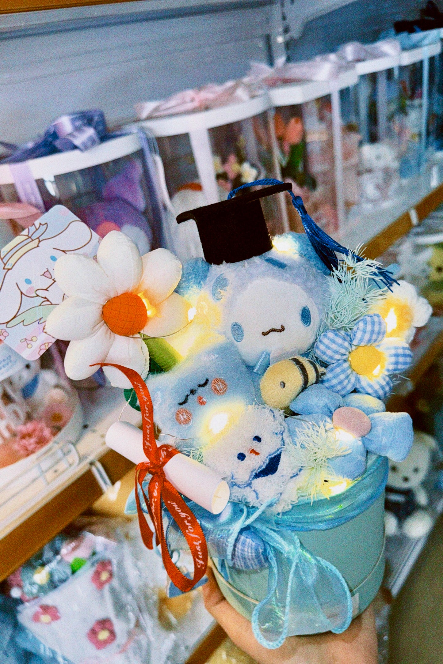 FW | Sanrio graduate flower box