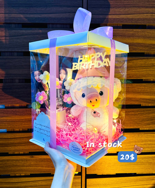 FWB | Shark pig photo flower box