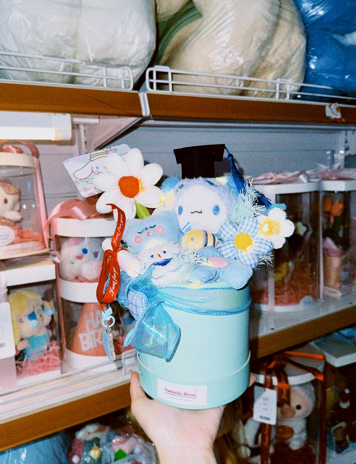 FW | Sanrio graduate flower box