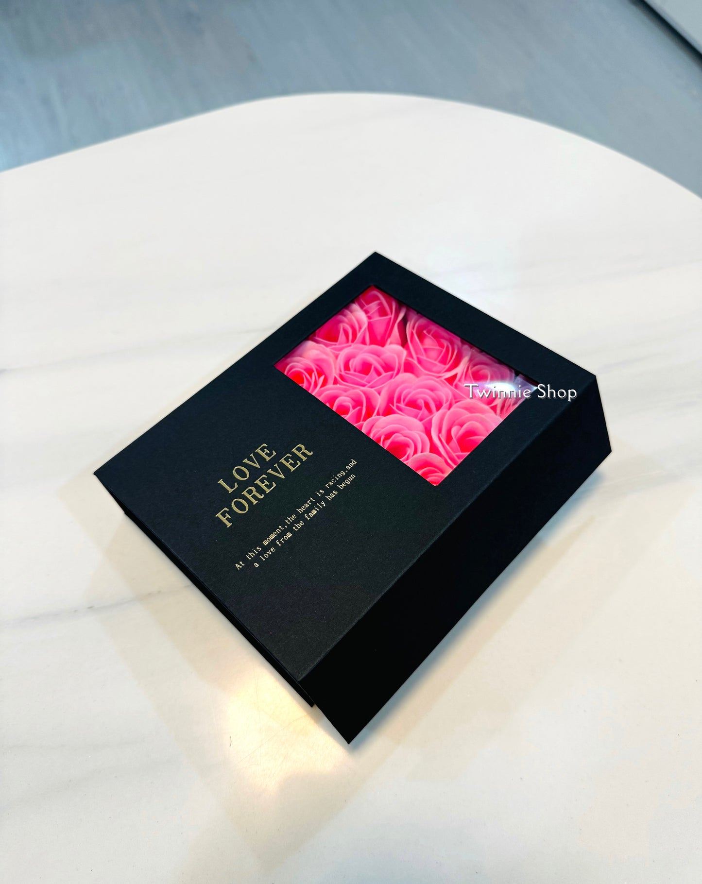 FWB | Pink rose phot name gift box