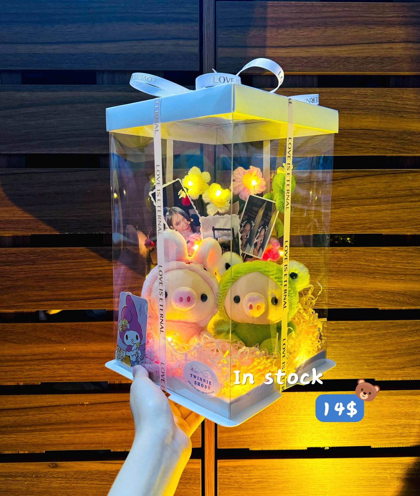 KCB | Couple keychain photo flower box