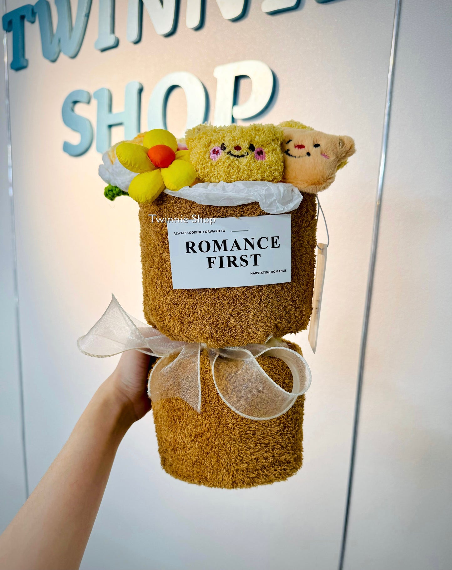 FW | Butterbear flower bunch
