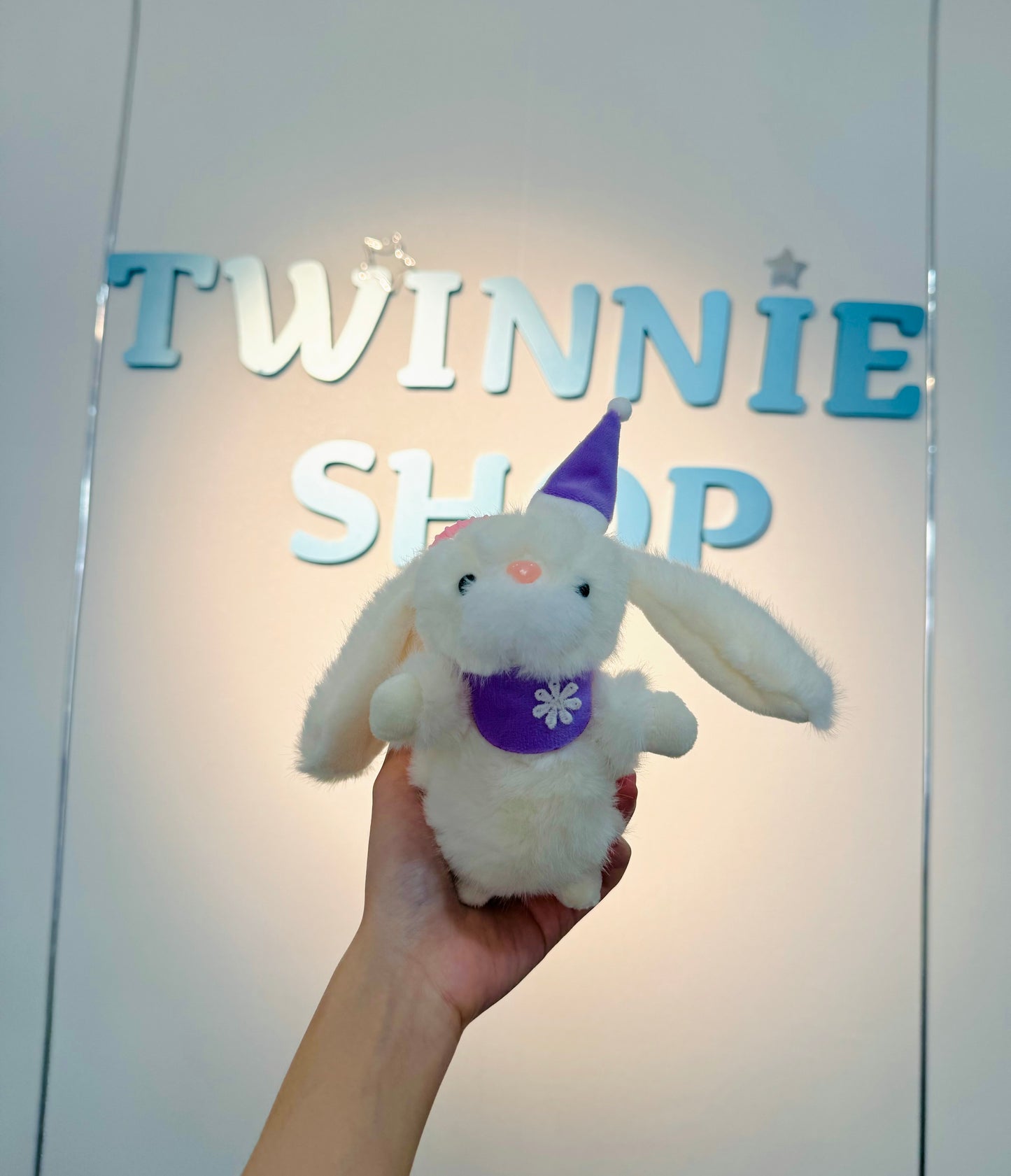 KEY | White bunny keychain