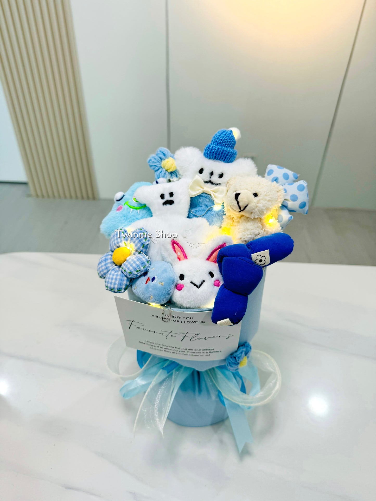 FW | Blue puppy flower bunch