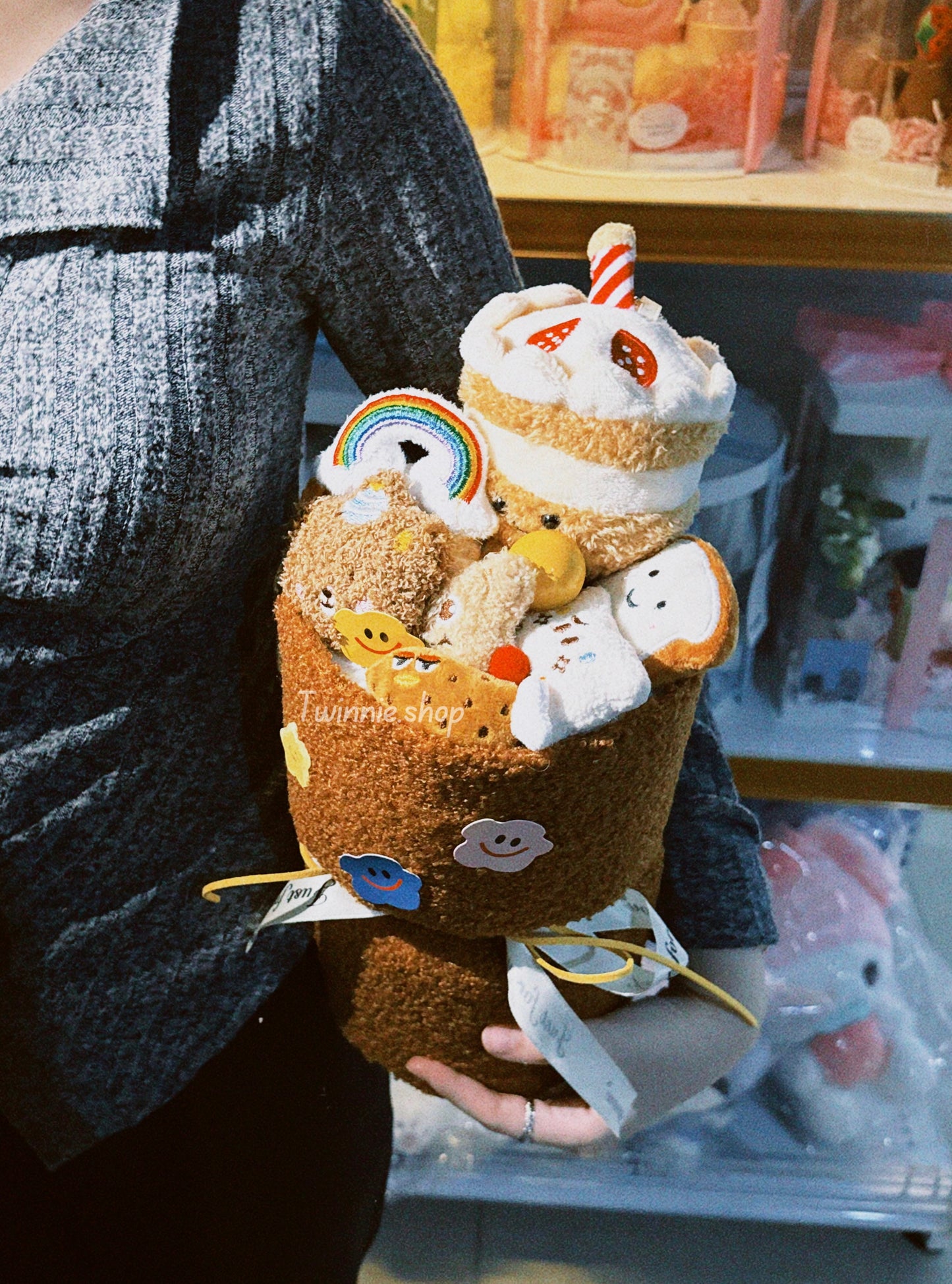 FW | Birthday cake flower bunch