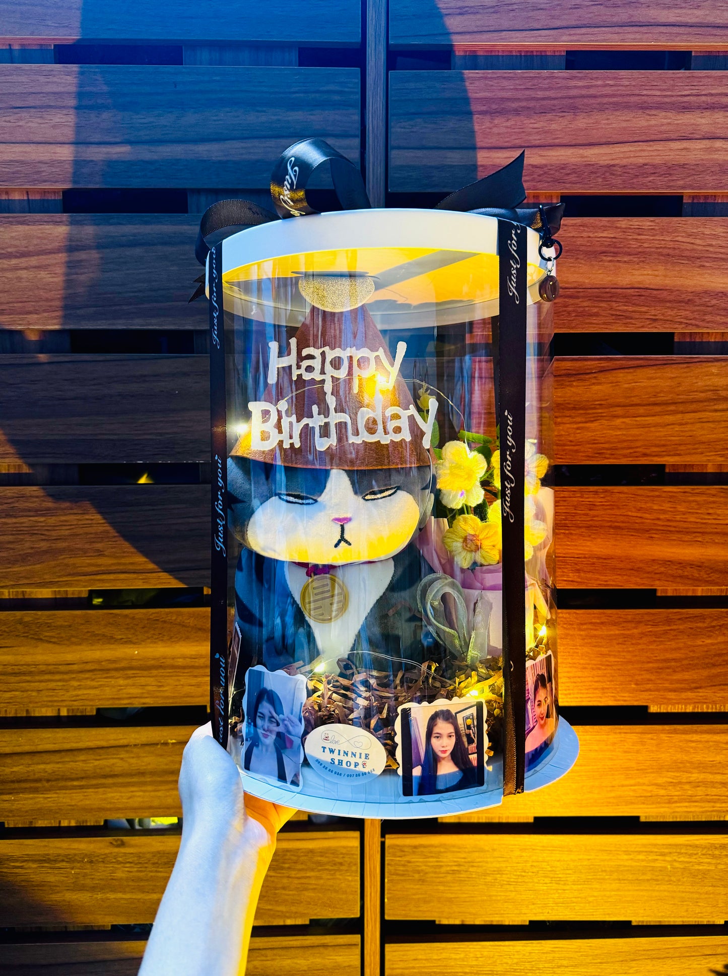BD16 | Moody cat full birthday box