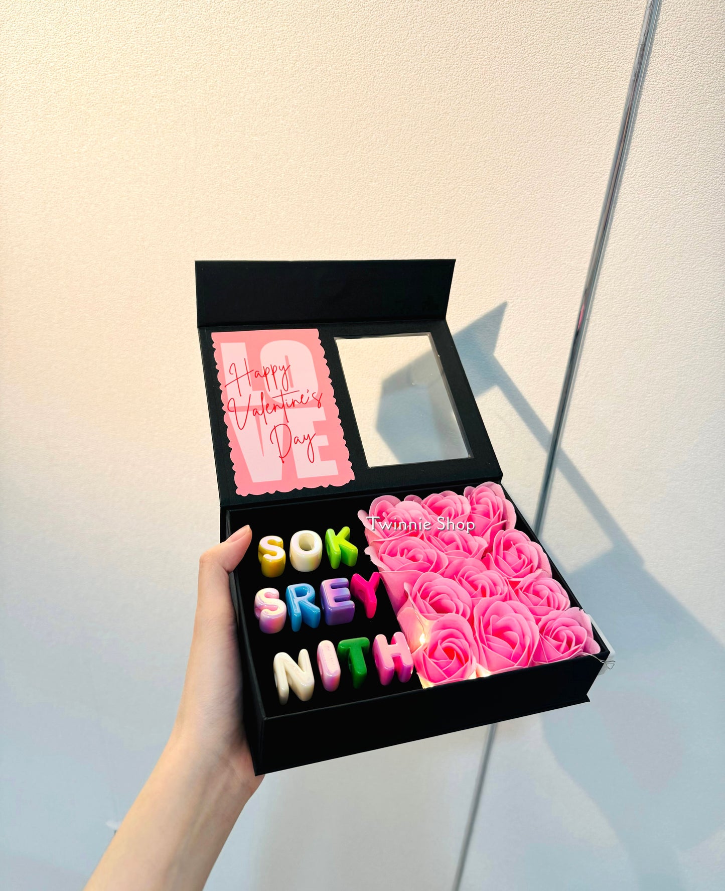 FWB | Pink rose phot name gift box