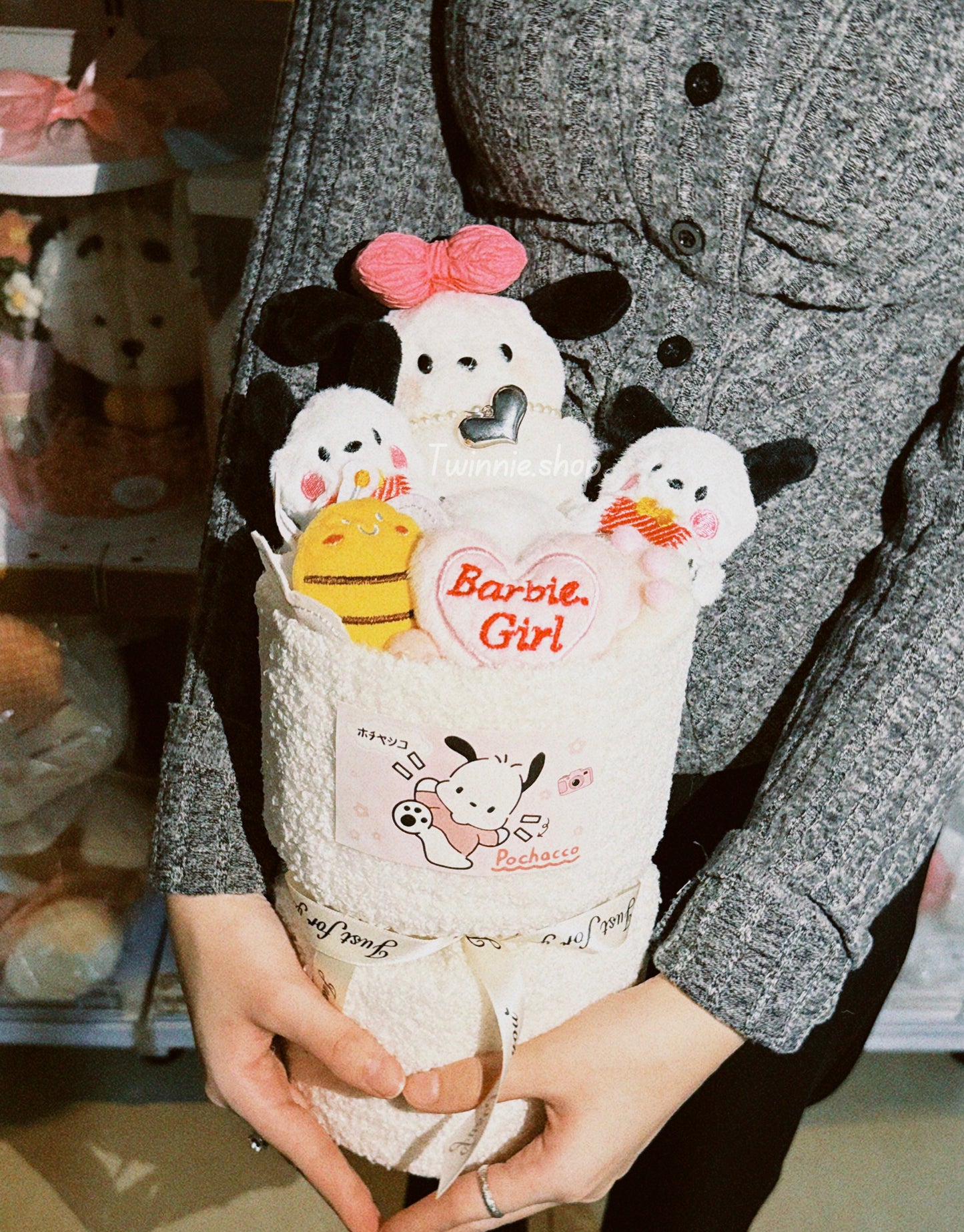 FW | Pochacco white bunch