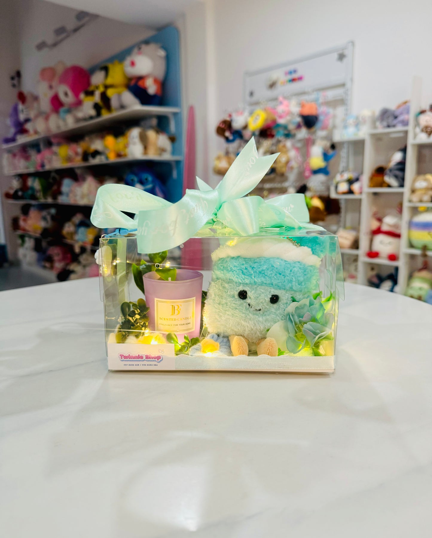 CD | Cake keychain candle set