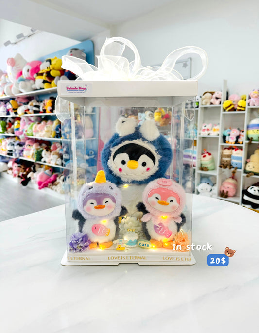 FML | Penguin family set