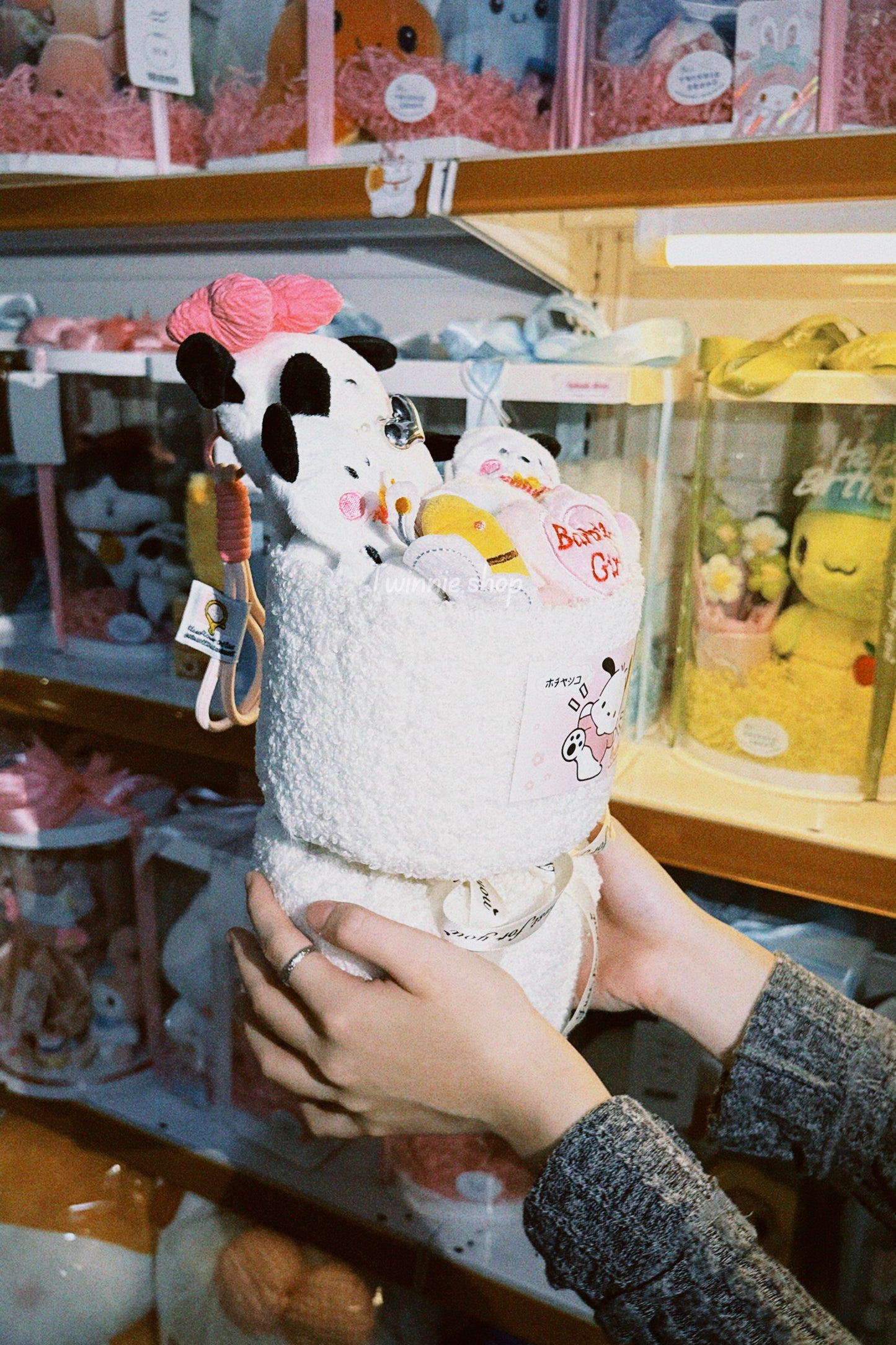 FW | Pochacco white bunch