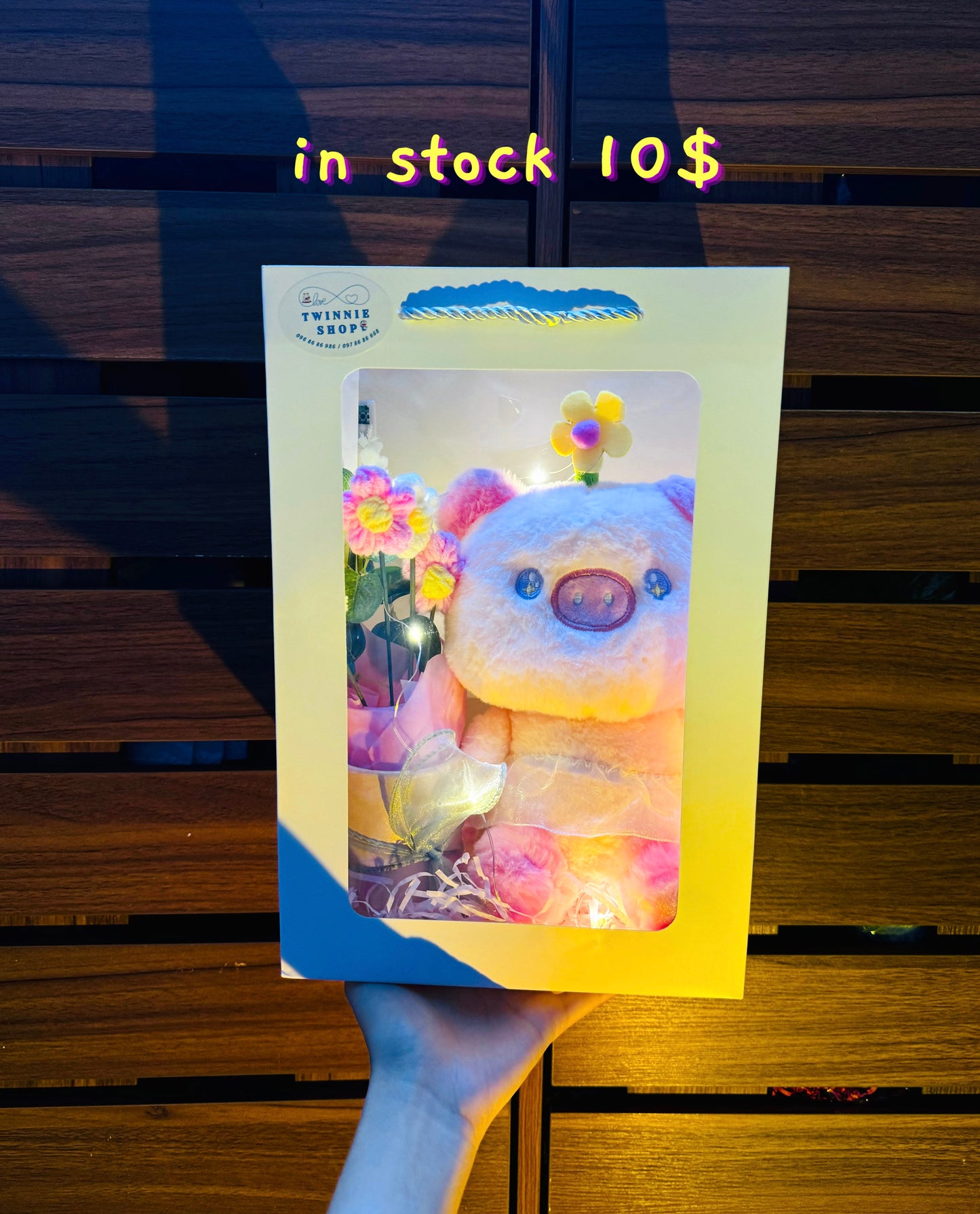 SRBFW | Piggy flower gift bag