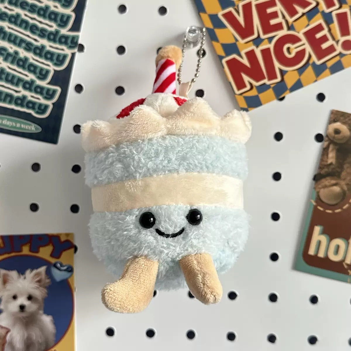 KEY | Candle cake keychain