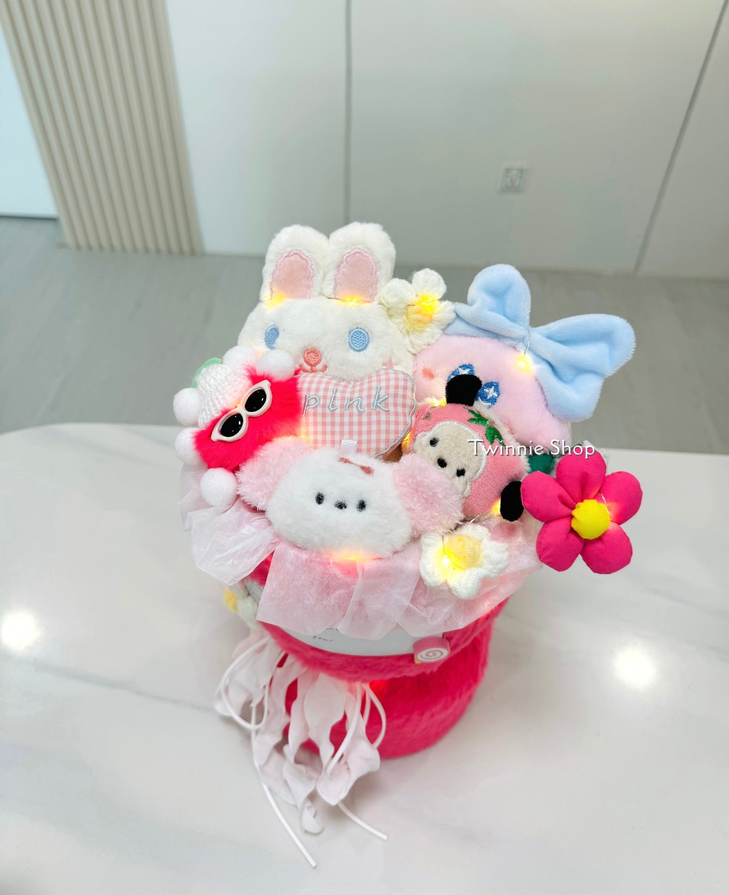 FW | Pink rabbit flower bunch