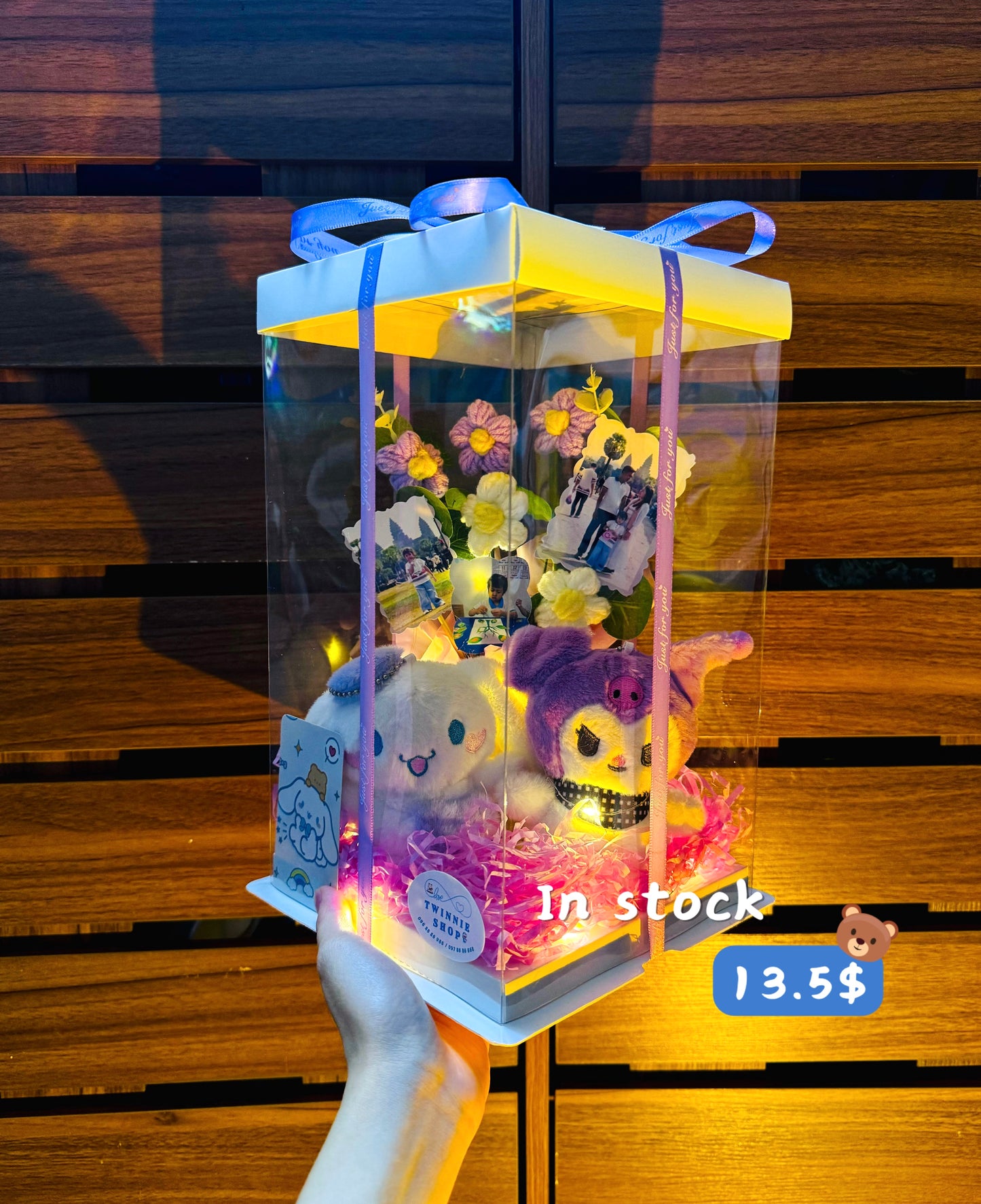 KCB | Sanrio couple photo flower box