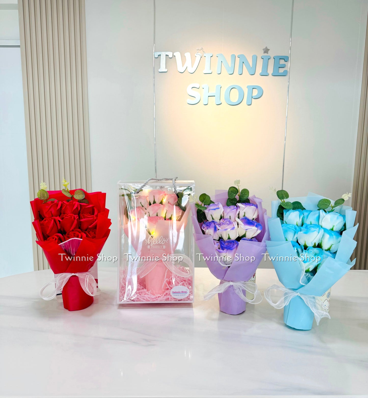 FW | Artificial rose gift box