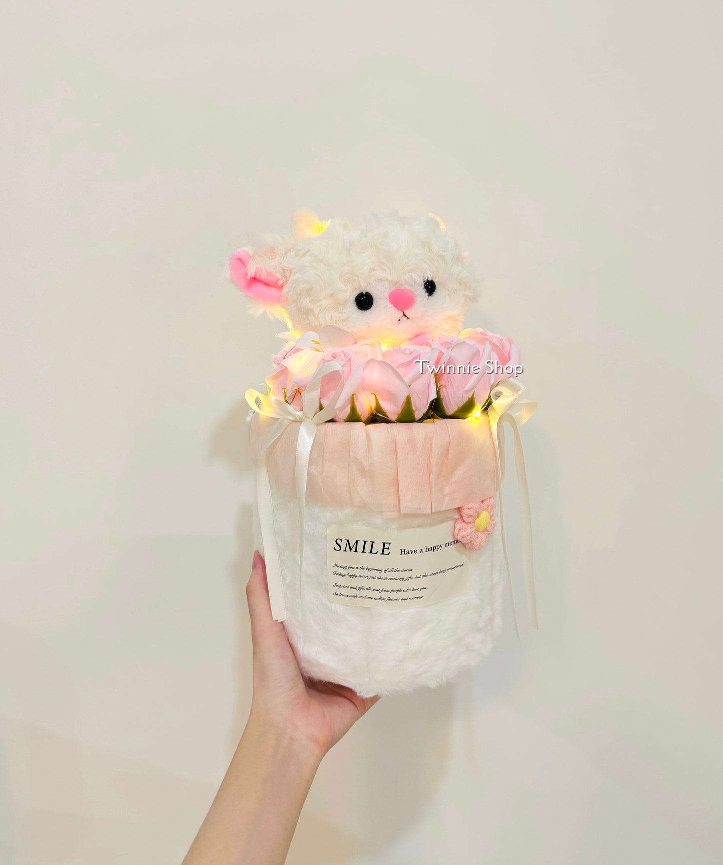 FW | Sheep rose bucket