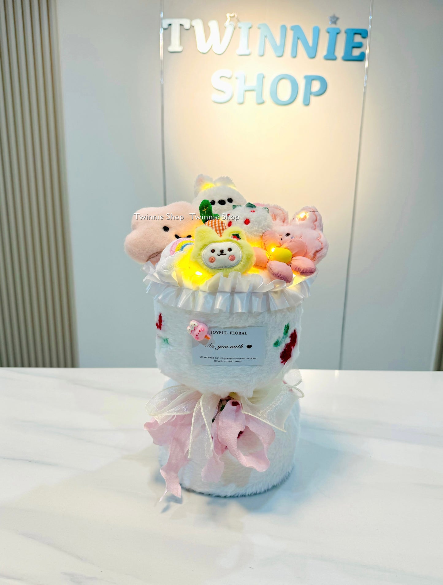 FW | White pink bunny bunch
